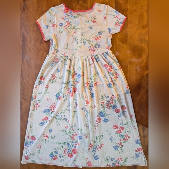 Vintage Cottagecorw nightgown robe dress with floral and feminine - Picture 7 of 7